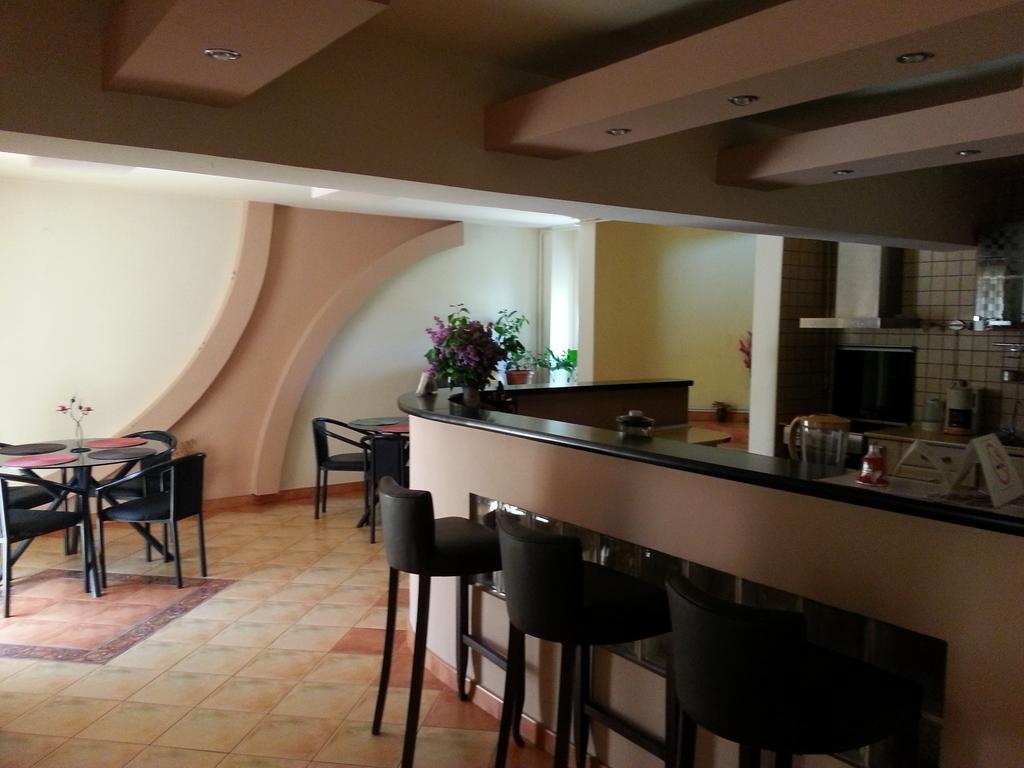 Pension Ambiance Ясси Екстер'єр фото